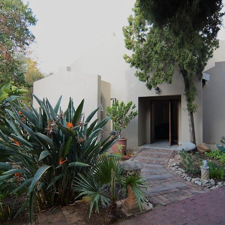 Pta East Guest House Pretoria-Noord Eksteriør bilde