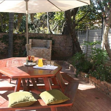 Pta East Guest House Pretoria-Noord Eksteriør bilde