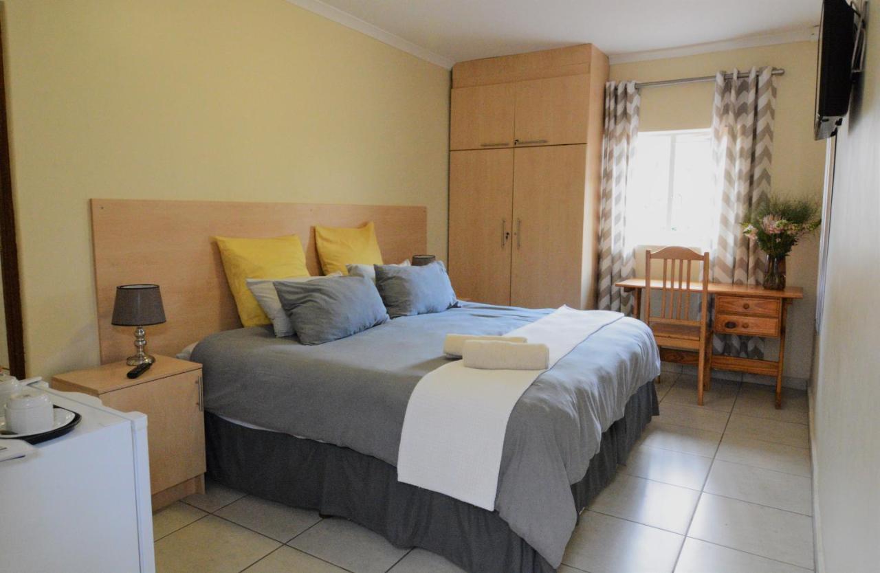 Pta East Guest House Pretoria-Noord Eksteriør bilde