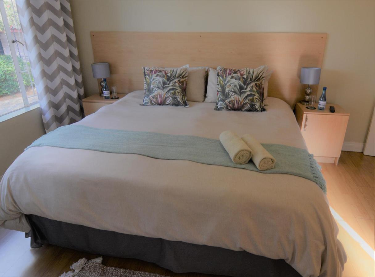 Pta East Guest House Pretoria-Noord Eksteriør bilde